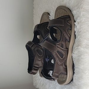 Men's Khombu Andrew Brown Sandals  US: 13